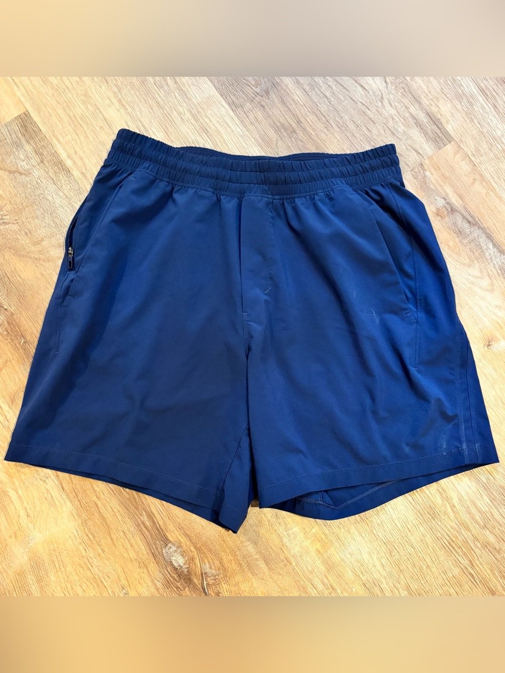 Lululemon Men’s Pace Breaker Linerless Shorts 7” Navy Blue Size M